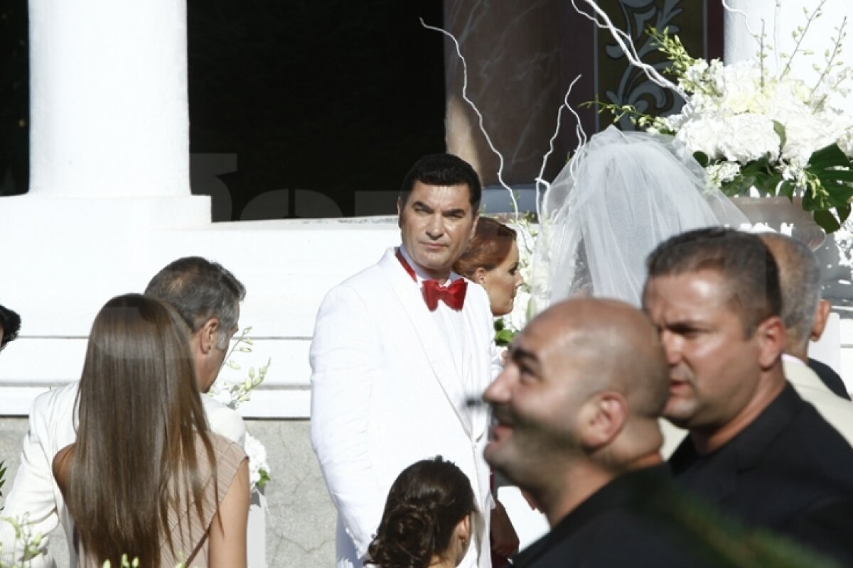 Nunta şefului dinamovist a emanat opulenţă din primul pînă în ultimul minut » Megalo-Borcea