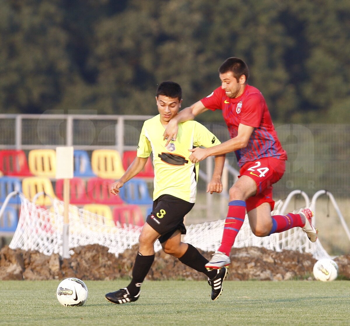 VIDEO "Fiară" din prima » Florin Costea a debutat cu două goluri şi o pasă de gol în primul meci la Steaua