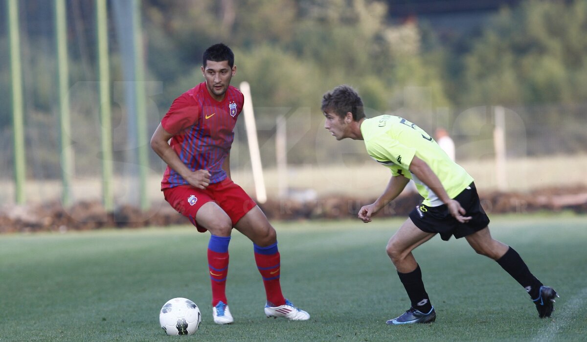 VIDEO "Fiară" din prima » Florin Costea a debutat cu două goluri şi o pasă de gol în primul meci la Steaua