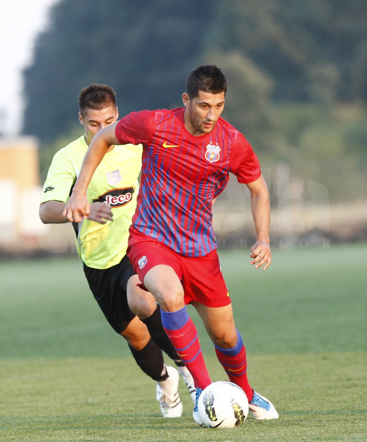 VIDEO "Fiară" din prima » Florin Costea a debutat cu două goluri şi o pasă de gol în primul meci la Steaua