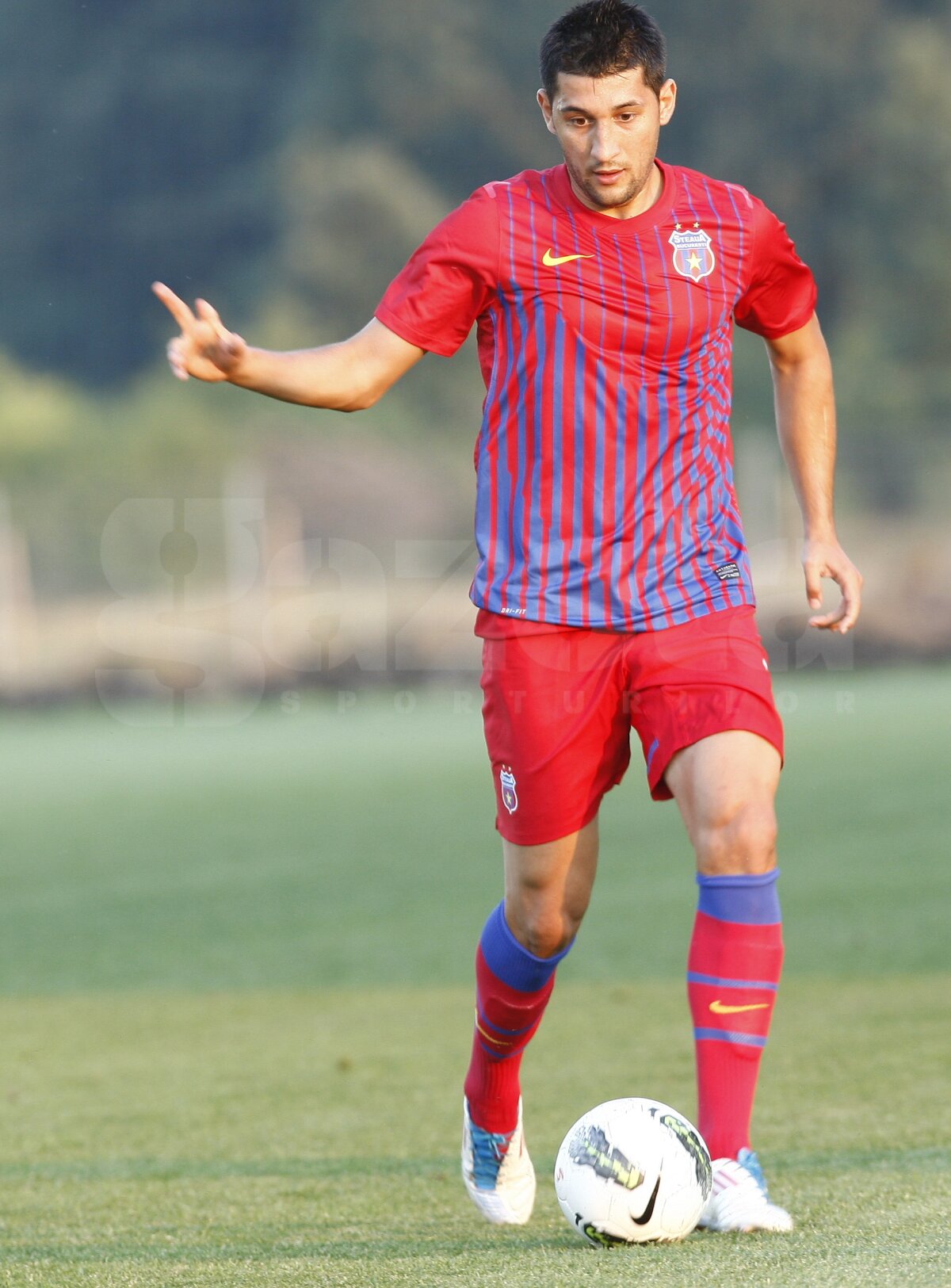 VIDEO "Fiară" din prima » Florin Costea a debutat cu două goluri şi o pasă de gol în primul meci la Steaua