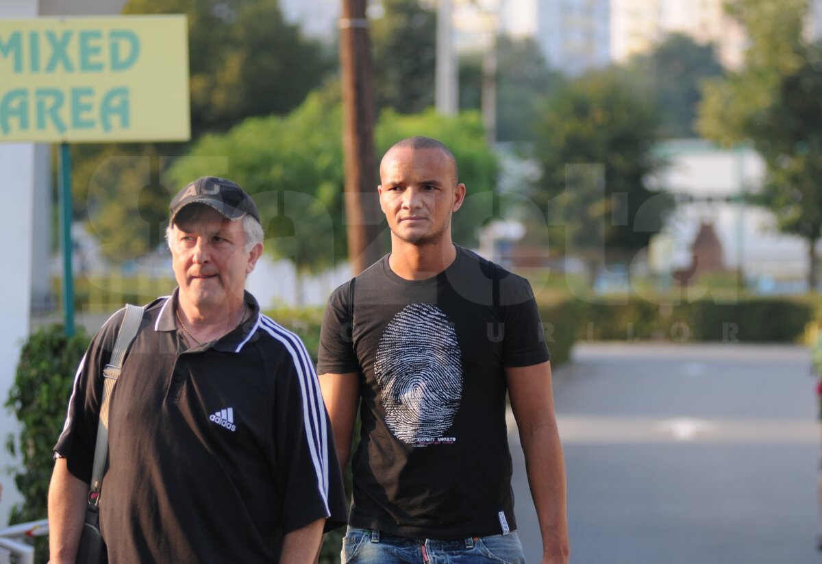 FOTO » Marius Constantin şi Zappino, primul antrenament cu Hizo la Vaslui