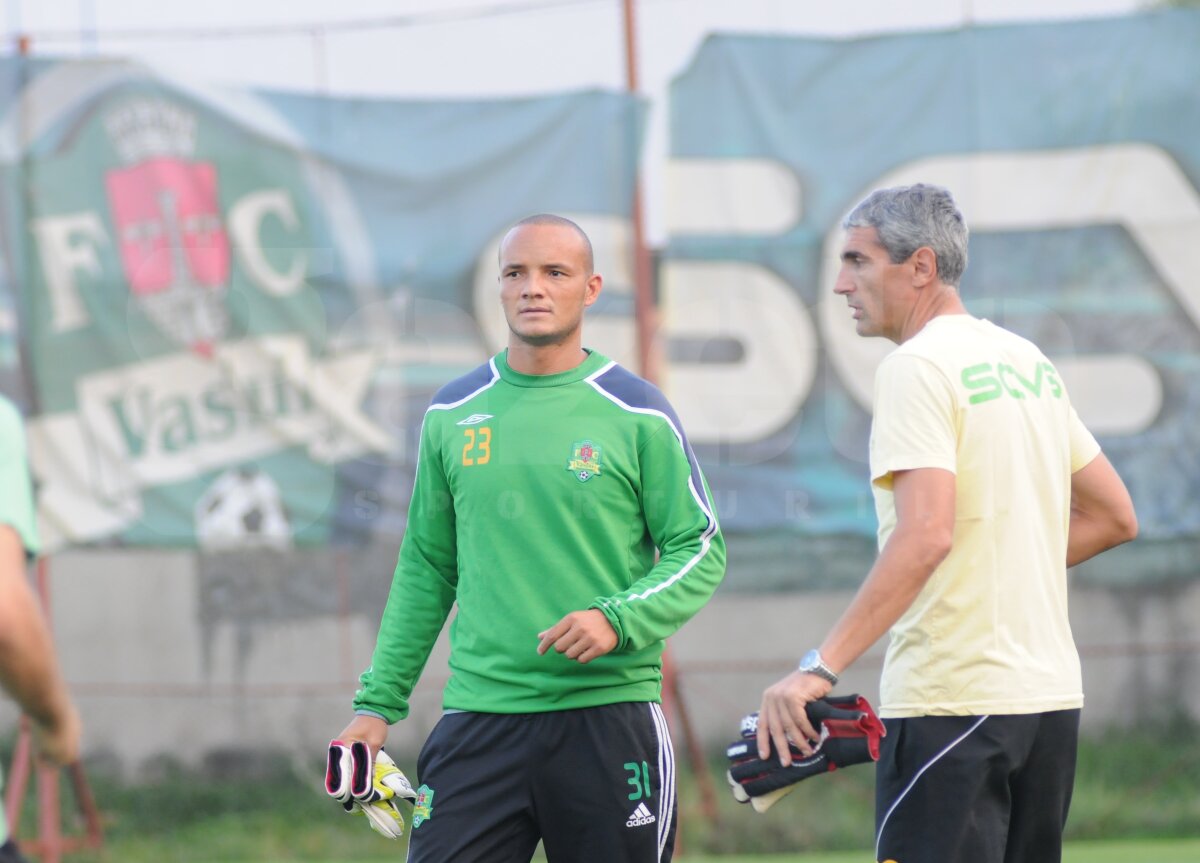 FOTO » Marius Constantin şi Zappino, primul antrenament cu Hizo la Vaslui