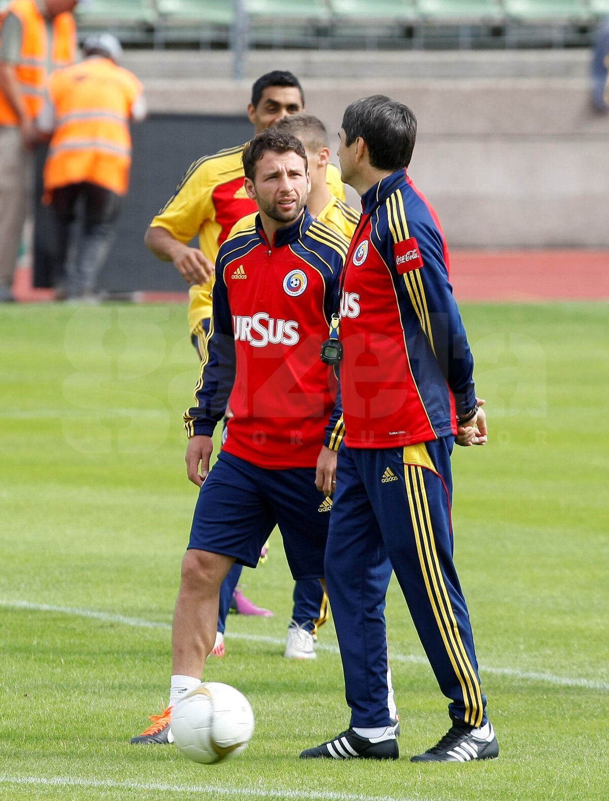 GALERIE FOTO Tătăruşanu portar, Lazăr mijlocaş central, Bucur pe stînga. Cam aşa ar arăta echipa României cu Luxemburg