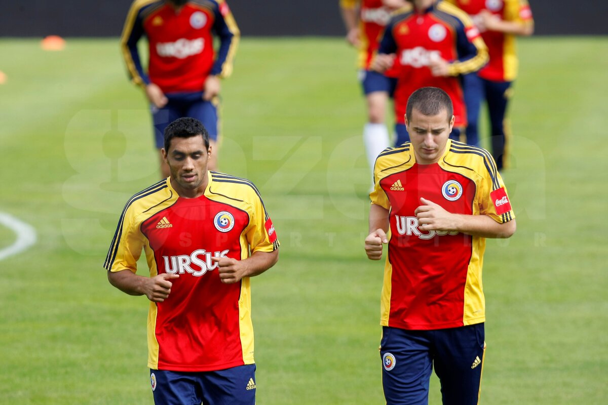 GALERIE FOTO Tătăruşanu portar, Lazăr mijlocaş central, Bucur pe stînga. Cam aşa ar arăta echipa României cu Luxemburg