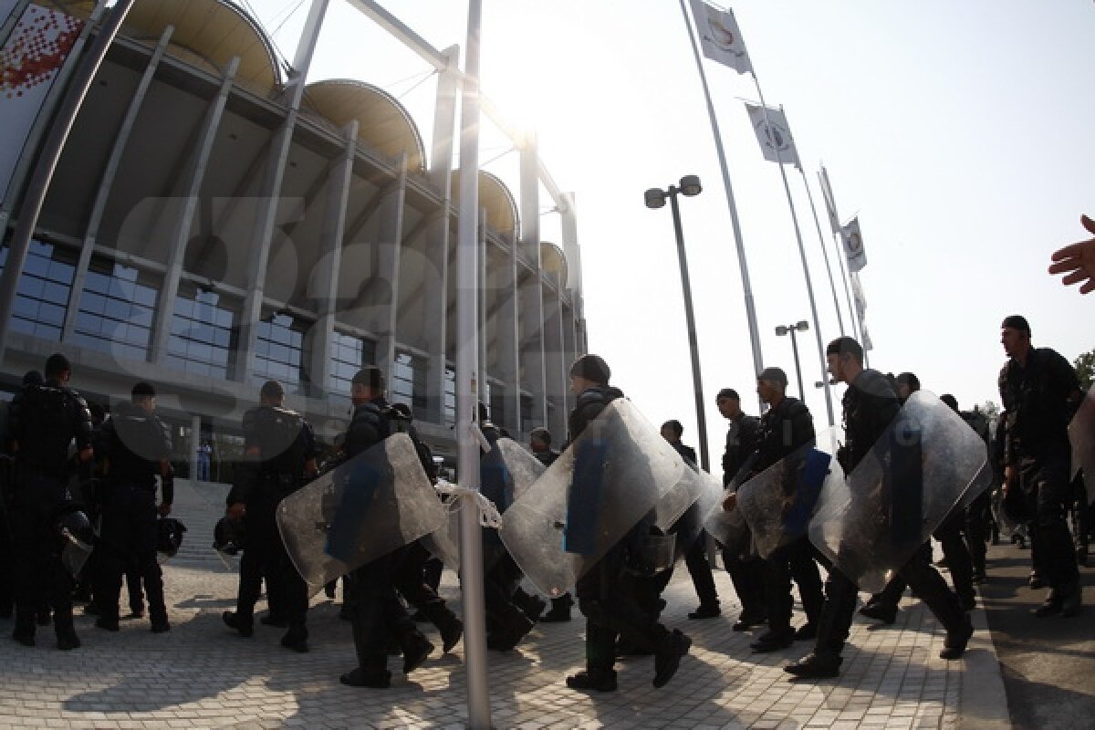 National Arena sub asediu ;) Împuşcături şi desfăşurări de forţe pe noul stadion