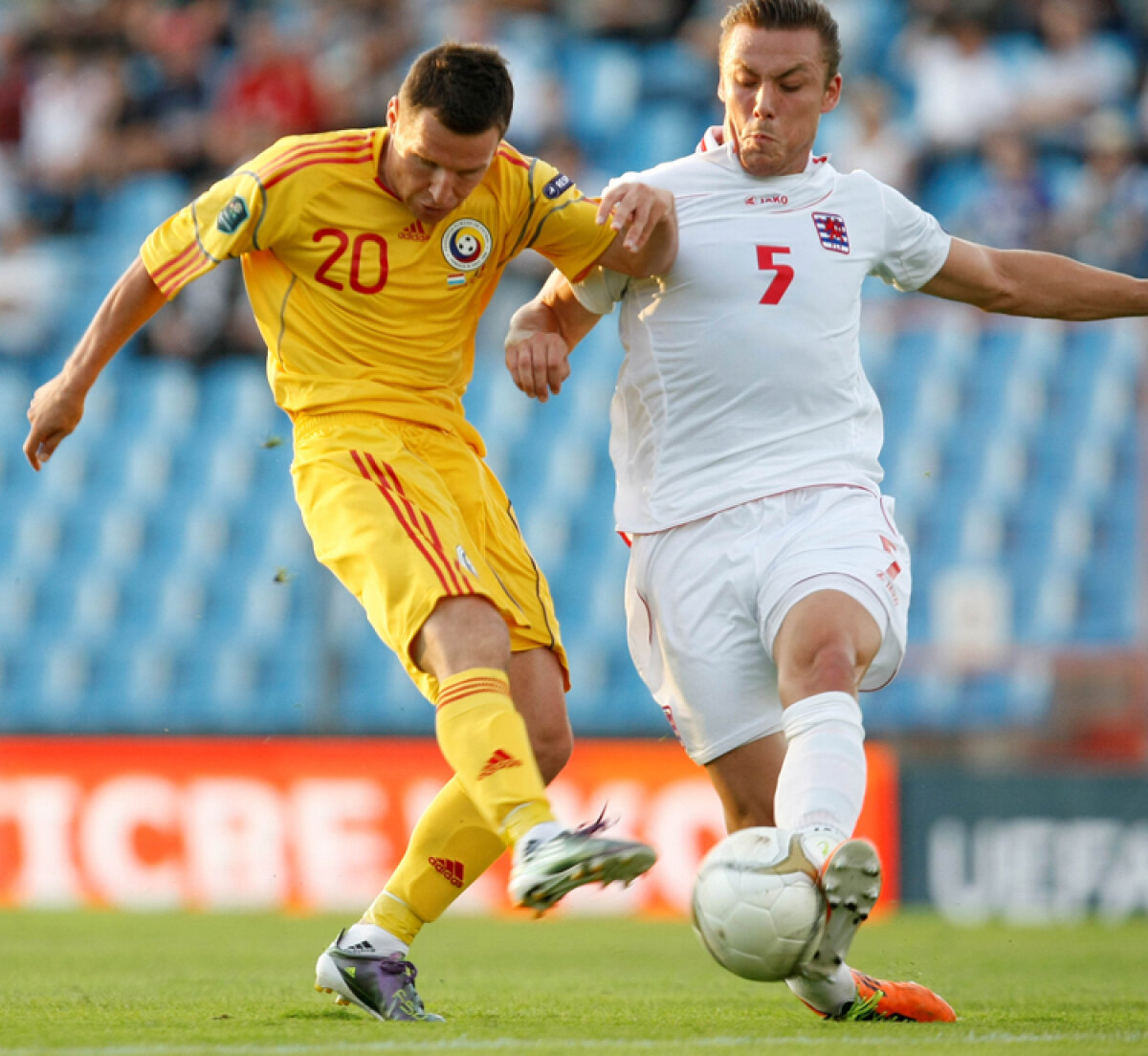 România învinge în Luxemburg, 2-0, prin "dubla" lui Torje