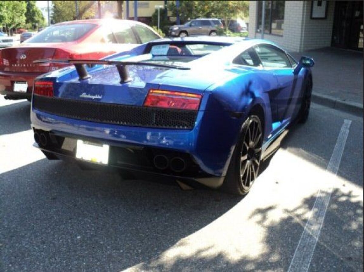 Poliţiştii canadieni au ieşit la "cumpărături": au confiscat maşini în valoare de 2 milioane de euro de pe urma curselor ilegale