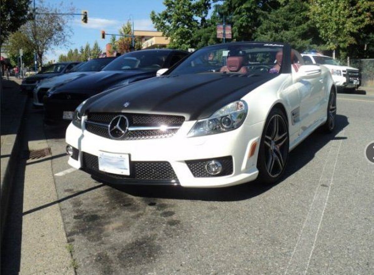 Poliţiştii canadieni au ieşit la "cumpărături": au confiscat maşini în valoare de 2 milioane de euro de pe urma curselor ilegale