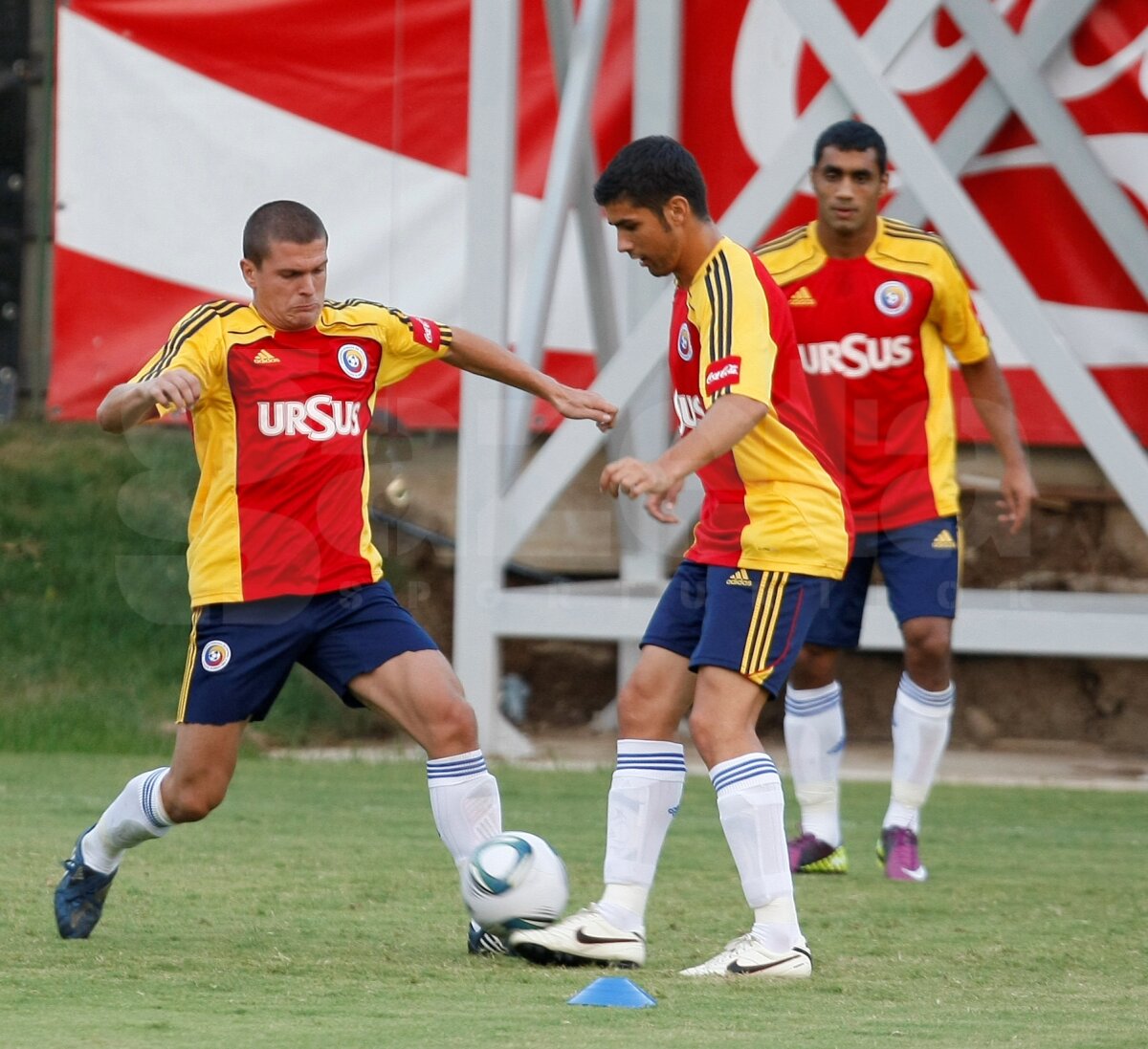 Luchin s-a alăturat "tricolorilor", Marica se antrenează separat