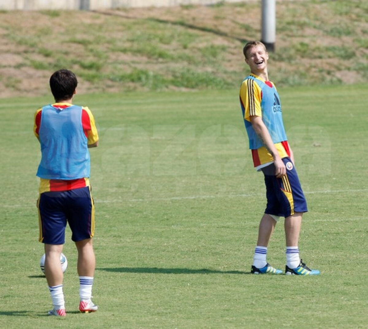 GALERIE FOTO » Imagini de la antrenamentul echipei naţionale din această dimineaţă