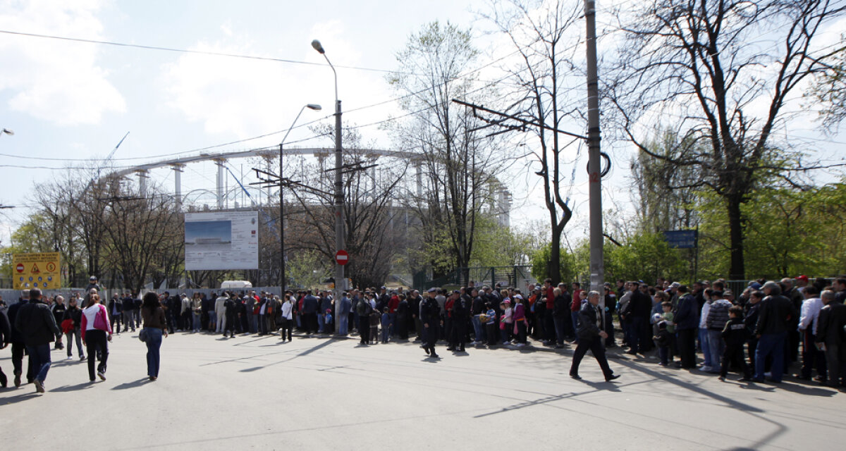 SUPERFOTO Aşa s-a construit bijuteria Naţional Arena! 4 ani, 8.000 de muncitori, 234 de milioane de euro