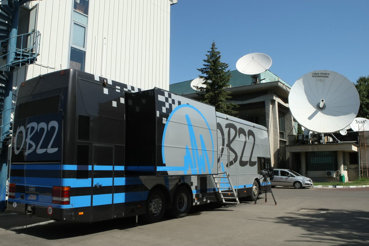 Dacă nu ajungi pe stadion, la TV ai partida România-Franţa transmisă cu 13 camere de luat vederi