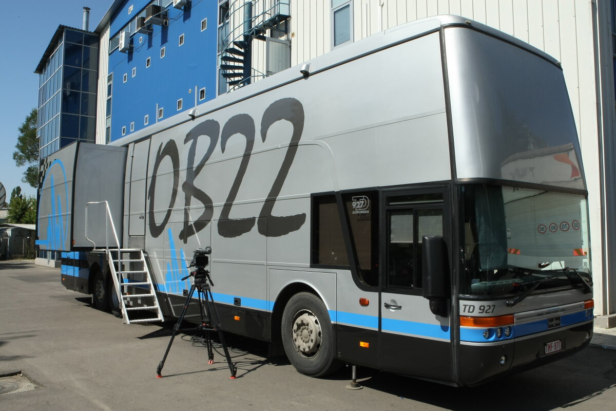 Dacă nu ajungi pe stadion, la TV ai partida România-Franţa transmisă cu 13 camere de luat vederi