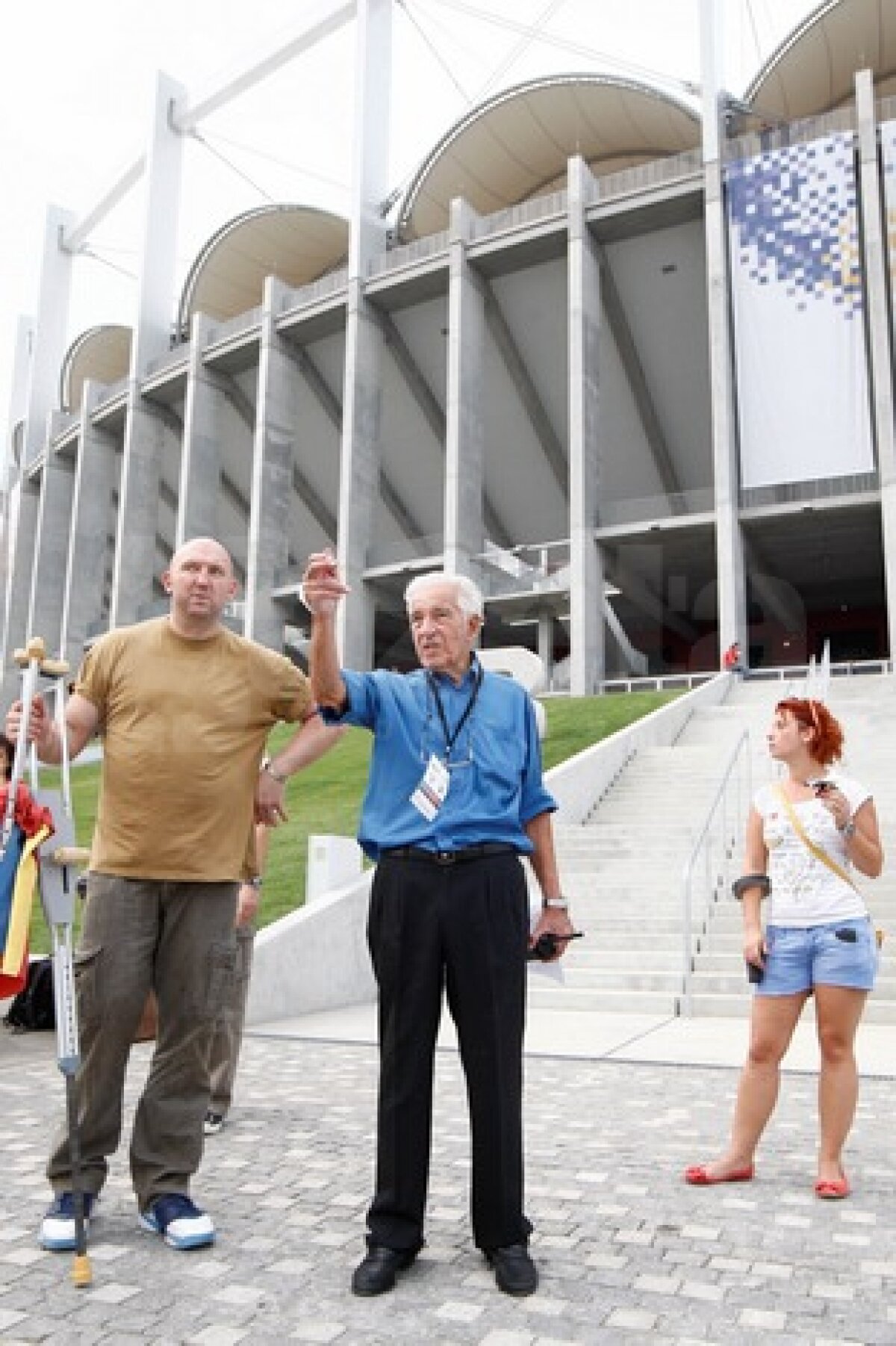 Sărbătoare FĂRĂ GUST » România şi Franţa remizează fără gol pe un gazon ca la Smârdan