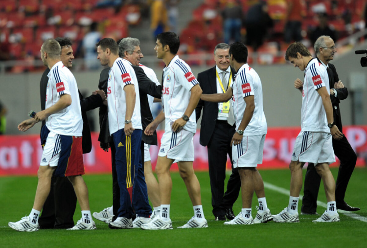 Sărbătoare FĂRĂ GUST » România şi Franţa remizează fără gol pe un gazon ca la Smârdan