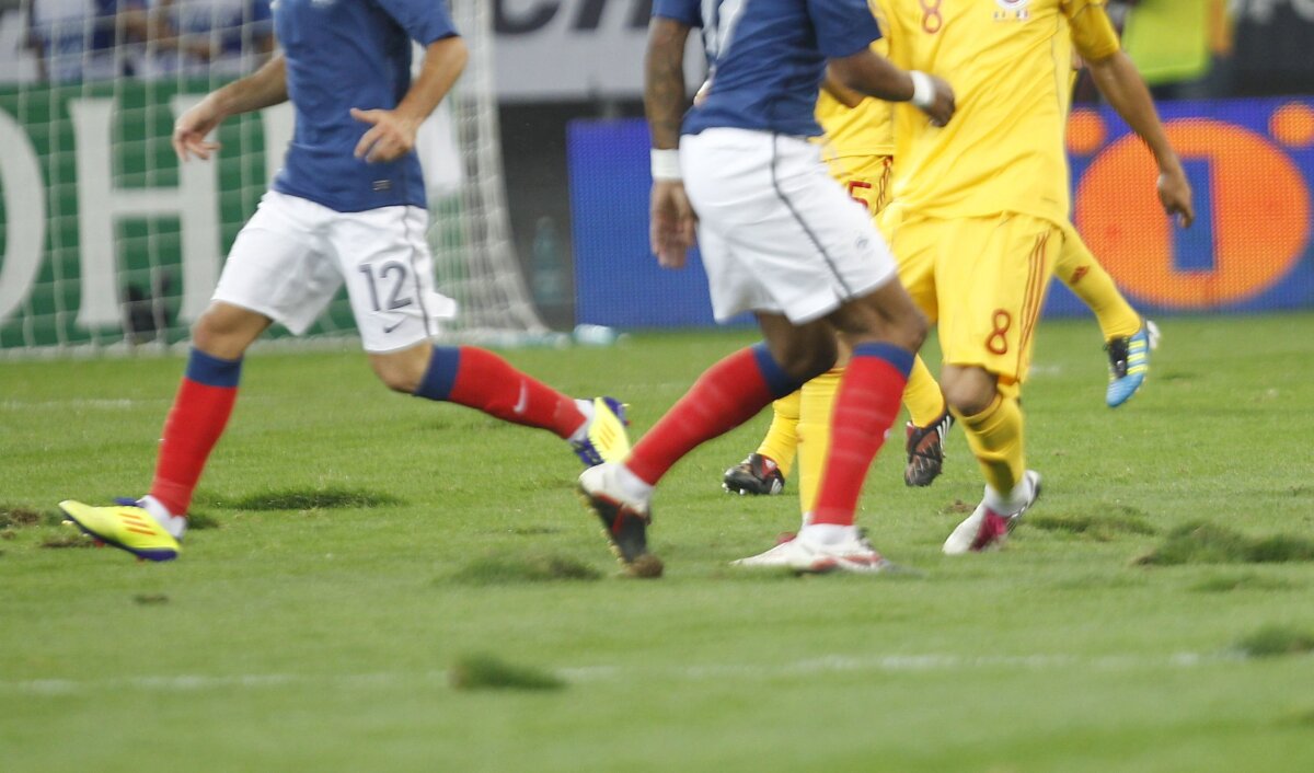 Sărbătoare FĂRĂ GUST » România şi Franţa remizează fără gol pe un gazon ca la Smârdan