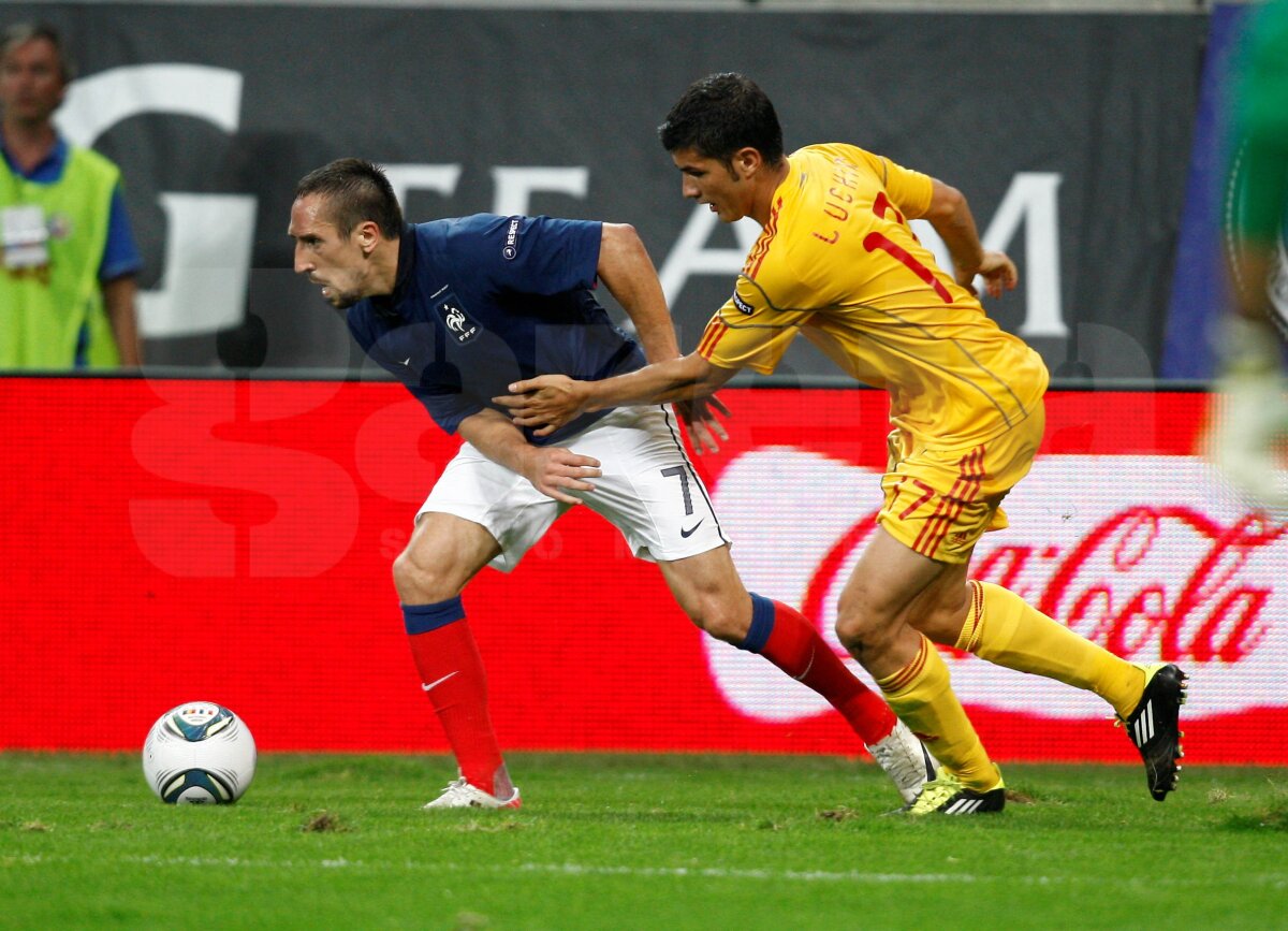 Sărbătoare FĂRĂ GUST » România şi Franţa remizează fără gol pe un gazon ca la Smârdan