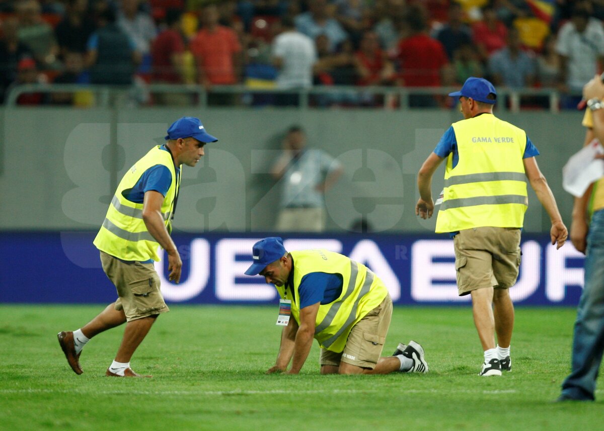 FOTO Cronica scrisă de Cristian Geambaşu la România - Franţa 0-0 » Iarba lipsă de acasă