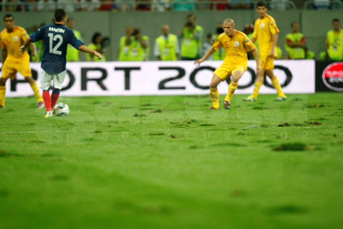 FOTO Cronica scrisă de Cristian Geambaşu la România - Franţa 0-0 » Iarba lipsă de acasă