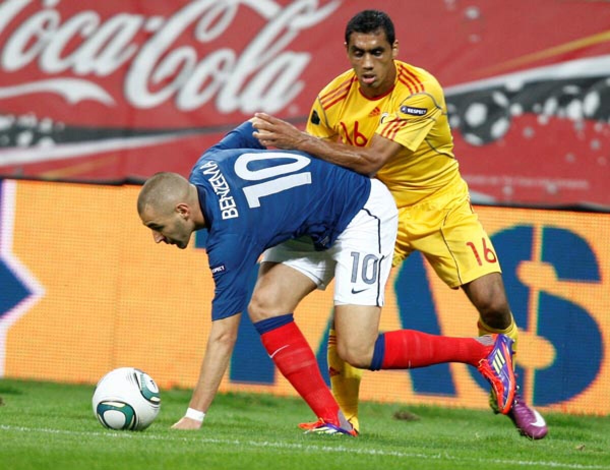 FOTO Gazonul de pe National Arena a fost groaznic. Presa franceză ne face praf