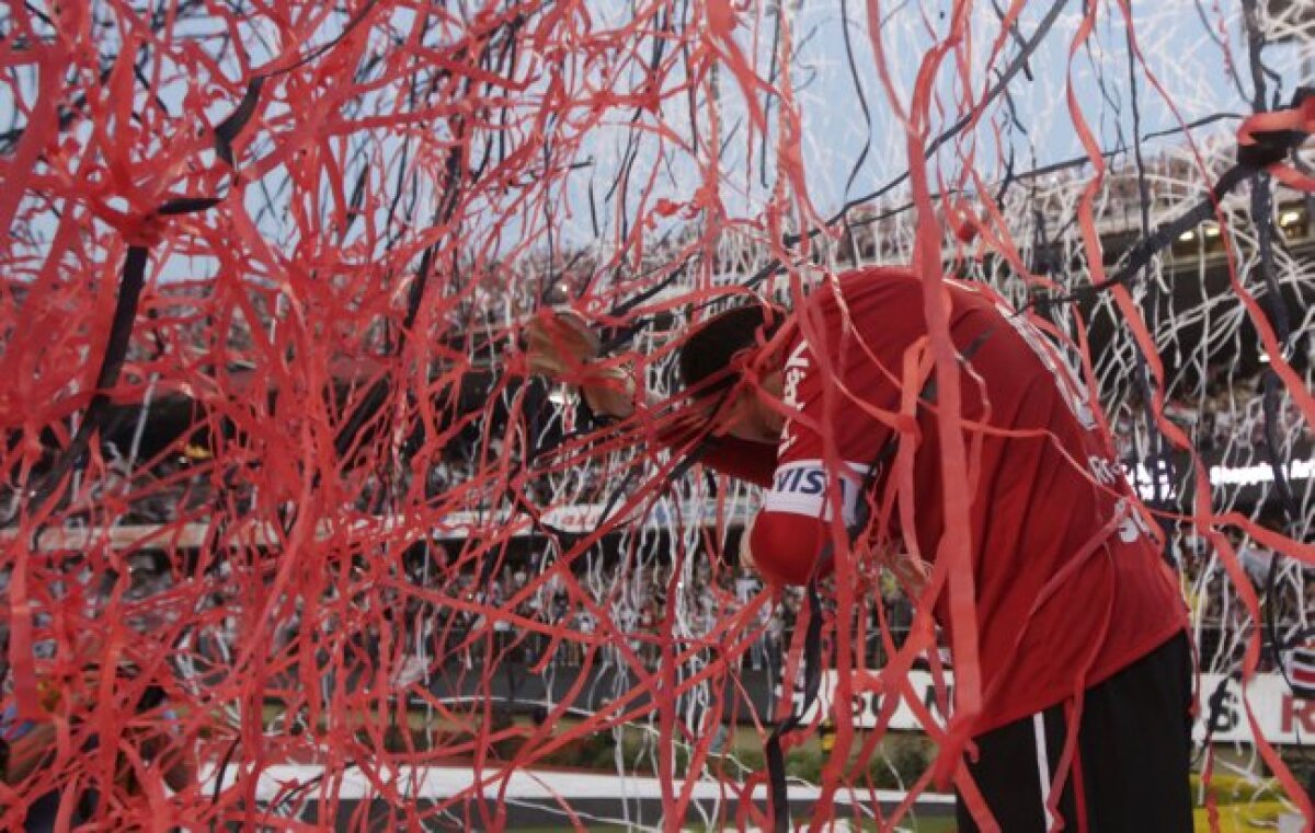 FOTO&VIDEO Rogerio Ceni, celebrat la meciul 1.000 în tricoul lui Sao Paulo