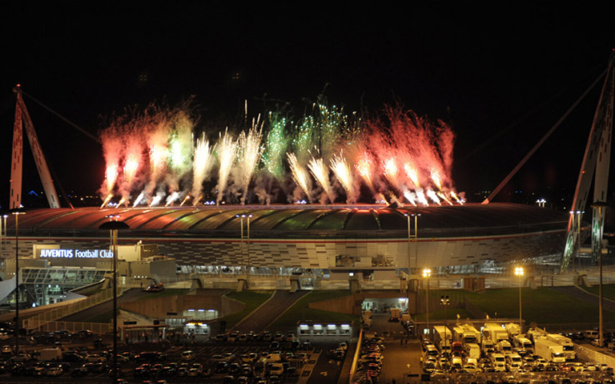 VIDEO & FOTO » Imagini spectaculoase de la inaugurarea noului stadion al lui Juventus Torino. Ei n-au cîrtiţe ca noi ;)