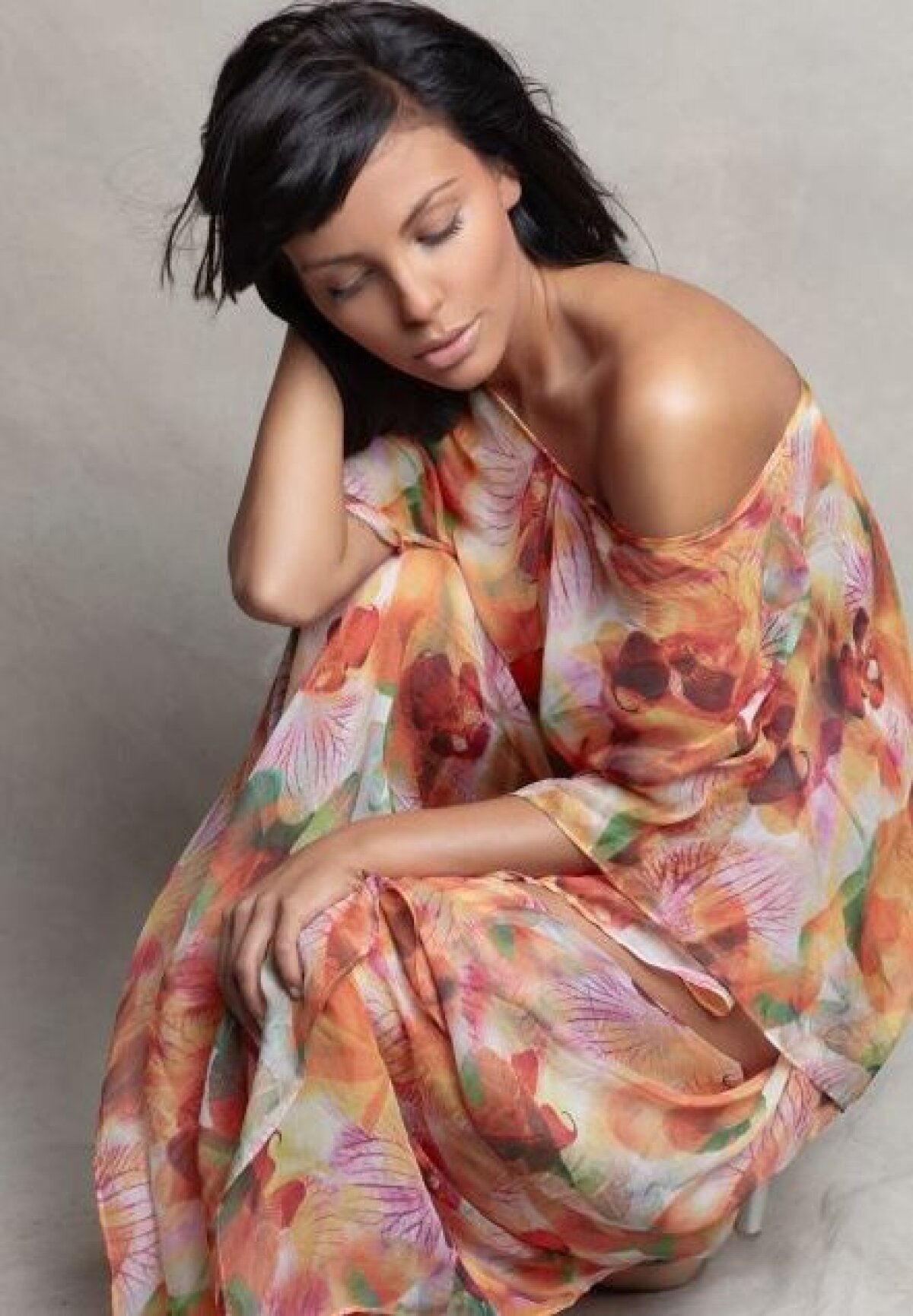 FOTO Bojinov îi face cadou unui fotomodel un yacht de un milion de euro!