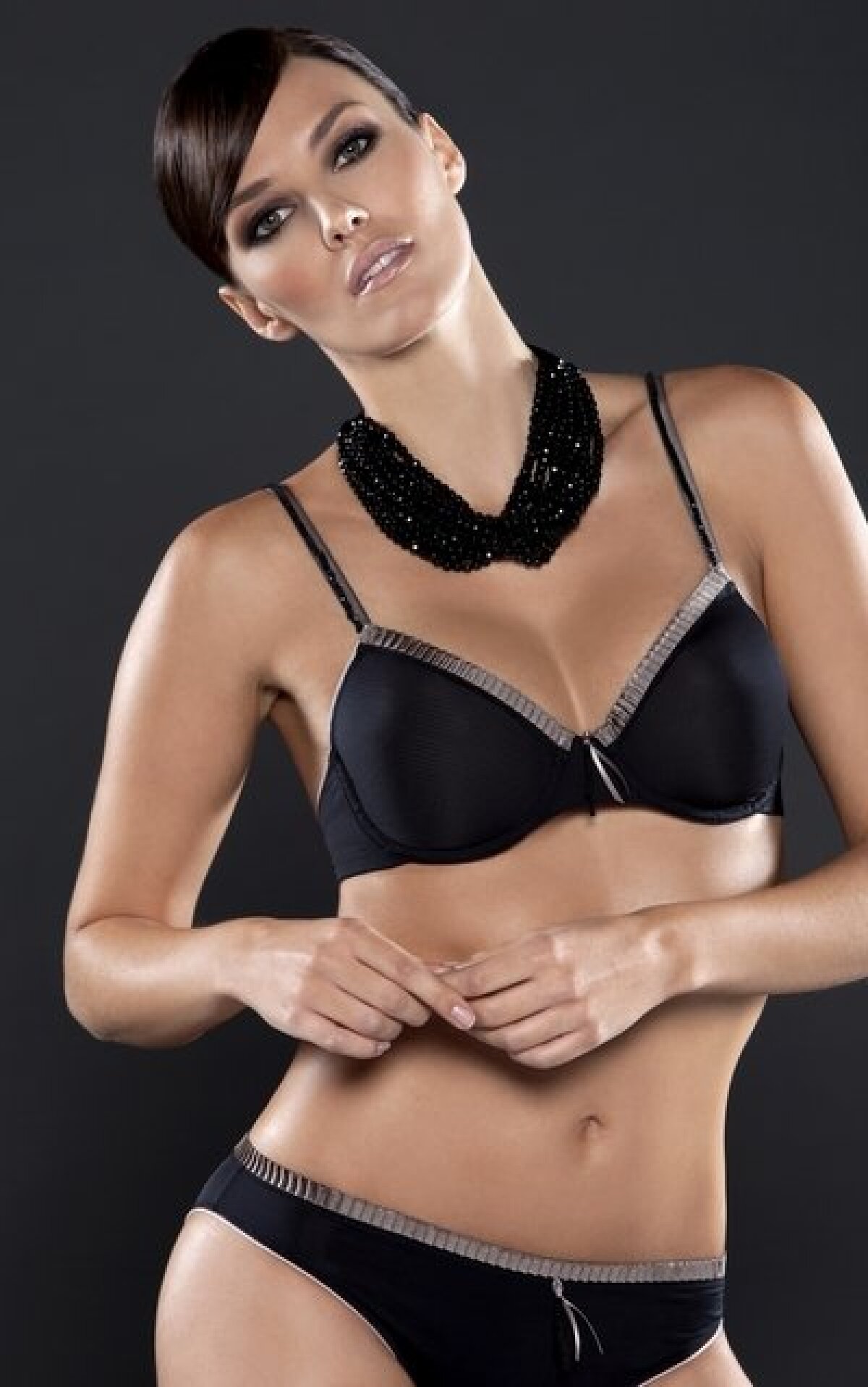 FOTO Helen Lindes într-un pictorial fierbinte pentru fanii baschetului