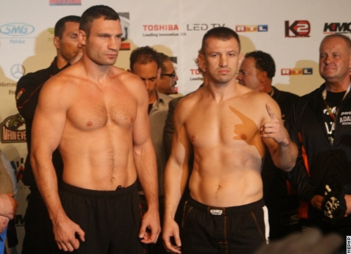 Dominaţia continuă » Vitali Klitschko l-a învins prin KO pe Tomasz Adamek şi şi-a păstrat titlul mondial