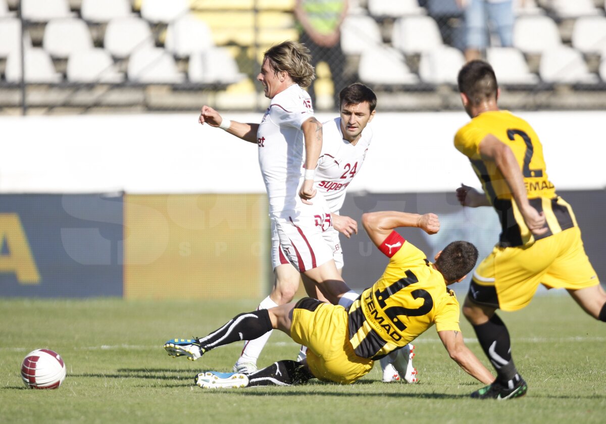 Rapid - Braşov 1-1 » Bozovici i-a "lucrat" pe giuleşteni