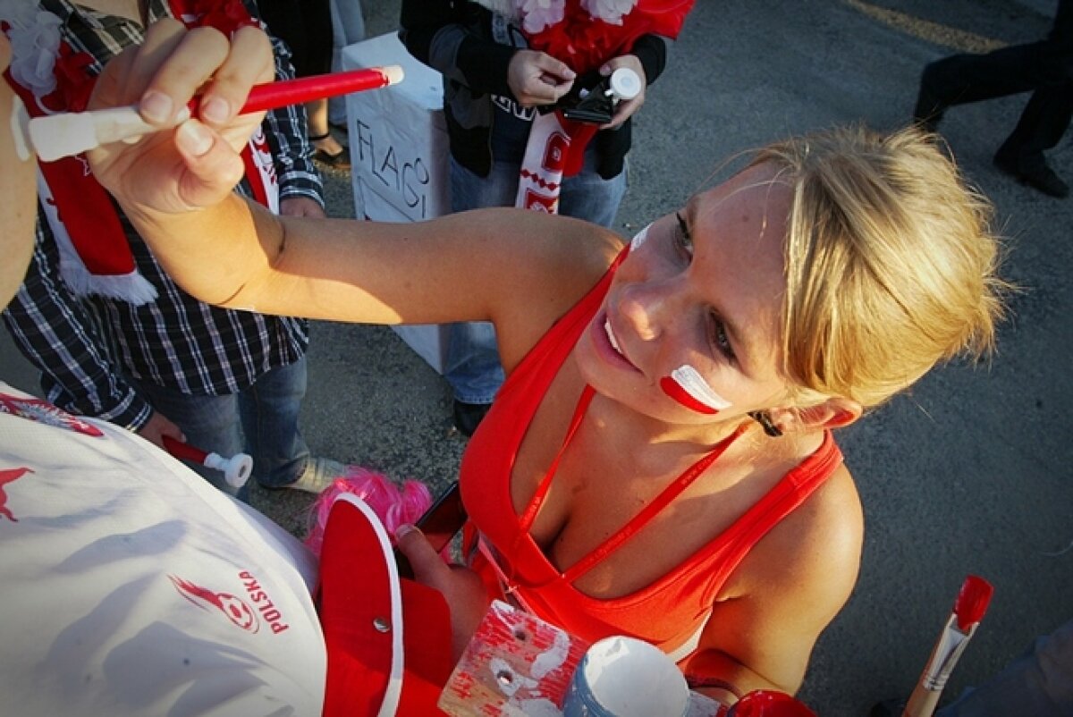 Dominaţia continuă » Vitali Klitschko l-a învins prin KO pe Tomasz Adamek şi şi-a păstrat titlul mondial