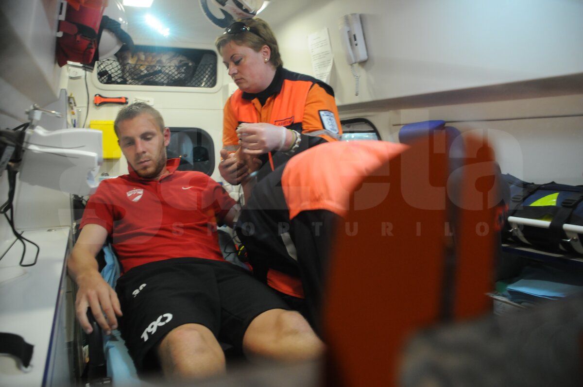 FOTO Moţi a ajuns în ambulanţă, după meciul cu FC Vaslui