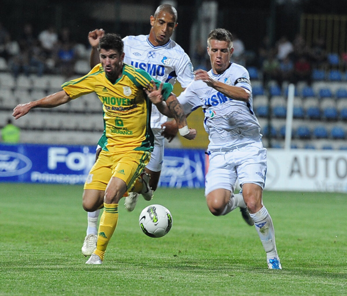 Pandurii au zdrobit CS Mioveni cu 5-1 » Chintă pentru locul patru