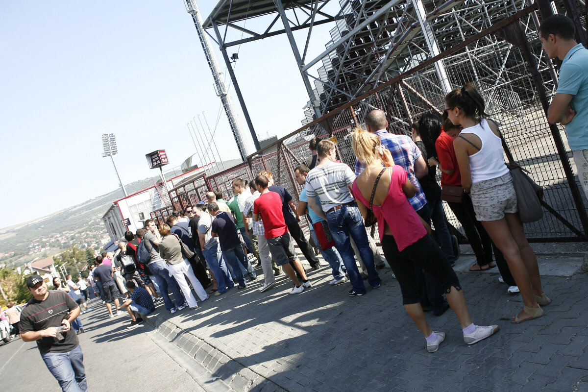 Din nou nebunie la Cluj! Bătaie pe biletele la Steaua - Schalke