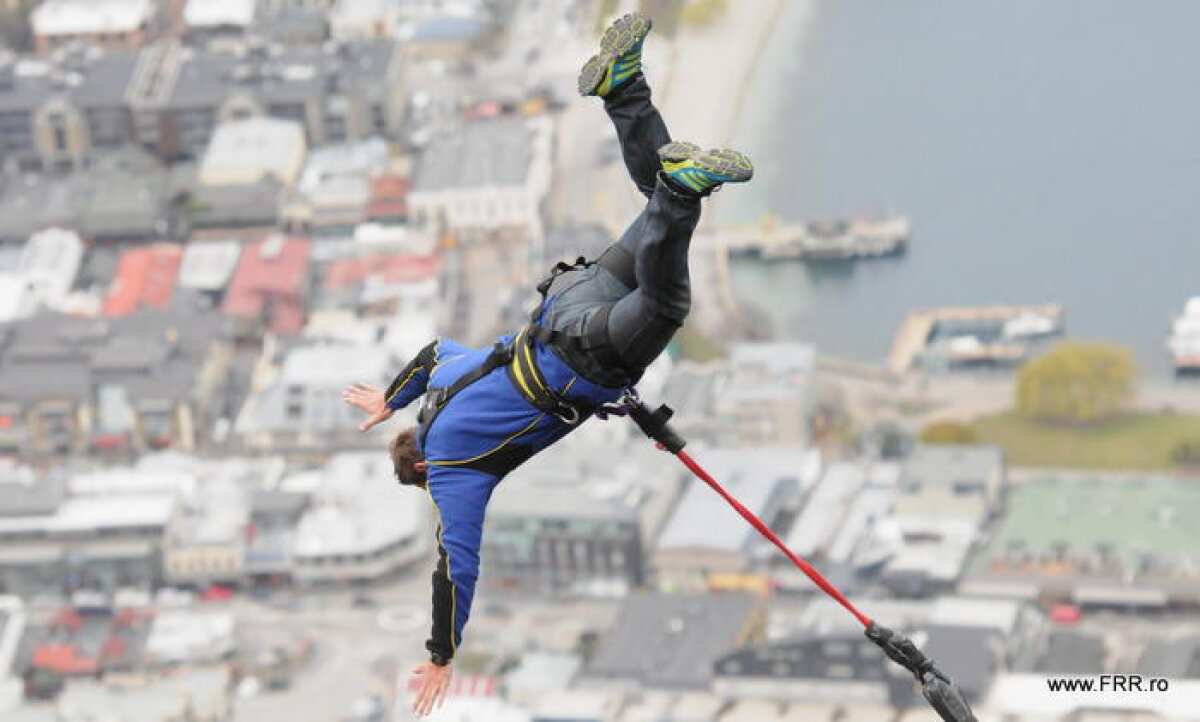 Tincu, Petre şi Dumitraş au făcut bungee-jumping