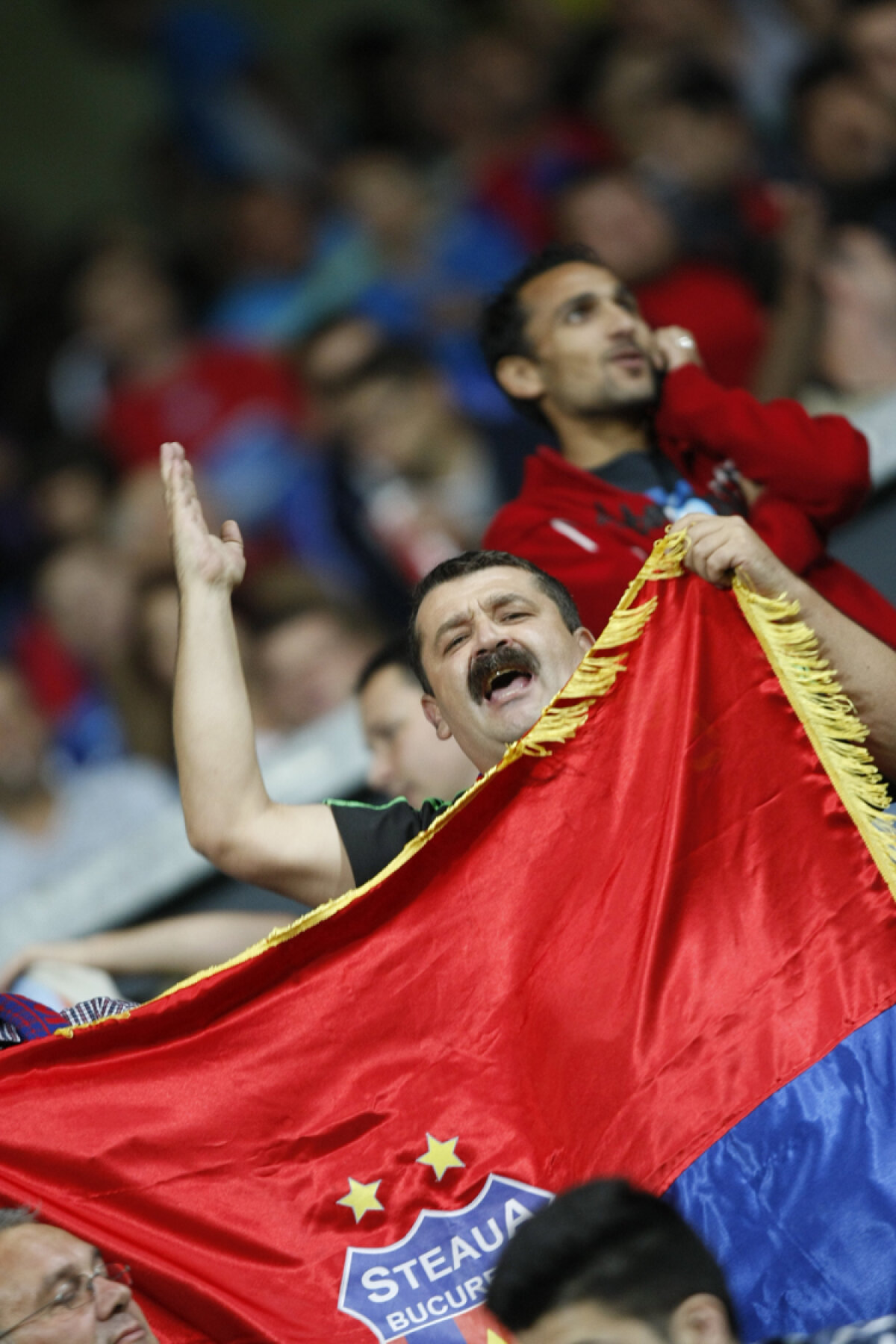 FOTO » Steaua debutează în grupe cu un egal acasă: 0-0 cu Schalke