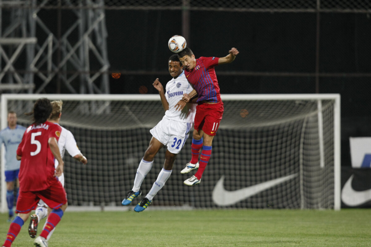 FOTO » Steaua debutează în grupe cu un egal acasă: 0-0 cu Schalke
