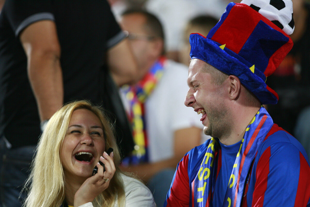 Preţurile mari la bilete nu au umplut stadionul aseară » Lacomi la cîştig, perdanţi la atmosferă
