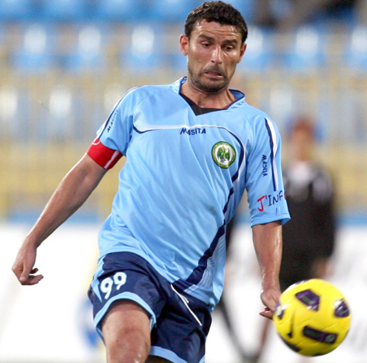 VIDEO Liga bătrînilor! » Ceahlăul s-a împiedicat de o formaţie alcătuită din jucători trecuţi de prima tinereţe