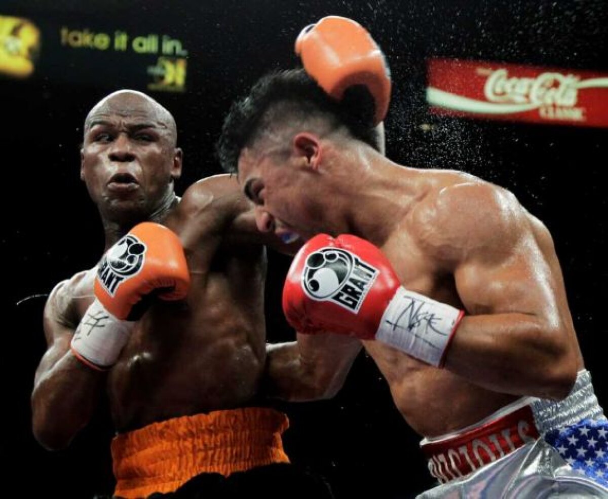 KO ucigător » Floyd Mayweather Jr a revenit cu un succes controversat şi este noul campion mondial WBC