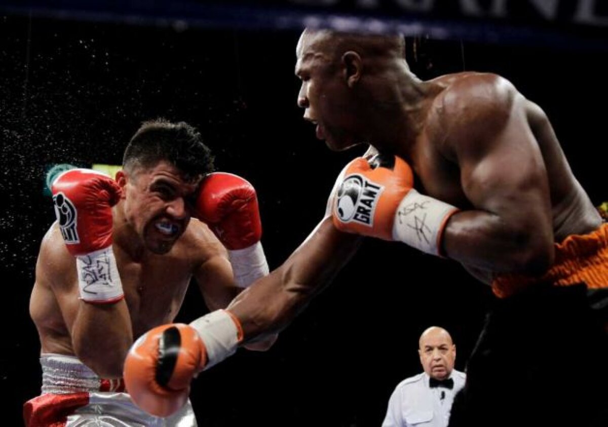 KO ucigător » Floyd Mayweather Jr a revenit cu un succes controversat şi este noul campion mondial WBC