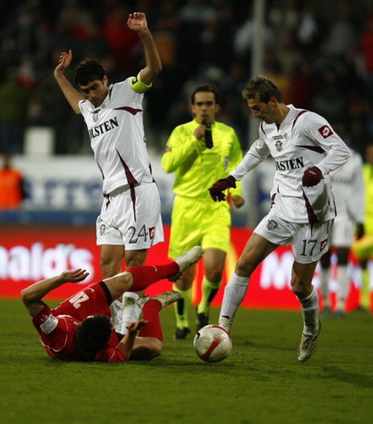 Supergalerie foto » Derby-ul Dinamo - Rapid din ultimii 4 ani în imagini