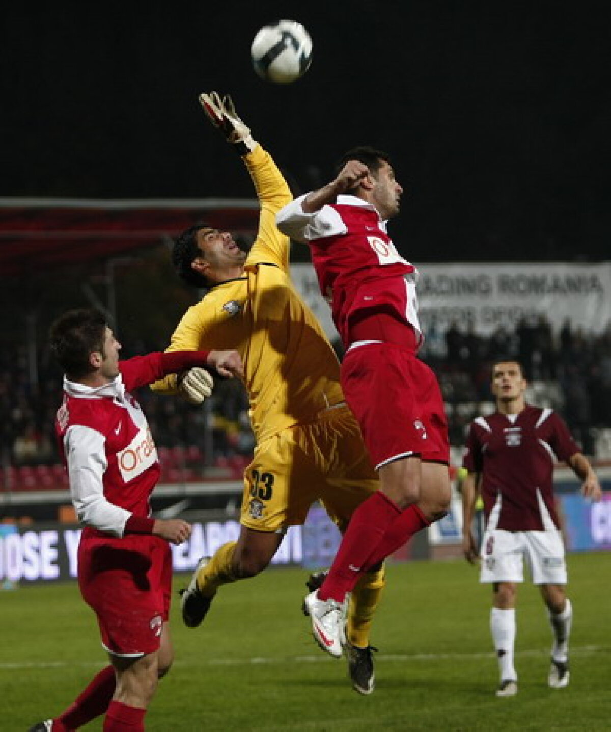 Supergalerie foto » Derby-ul Dinamo - Rapid din ultimii 4 ani în imagini