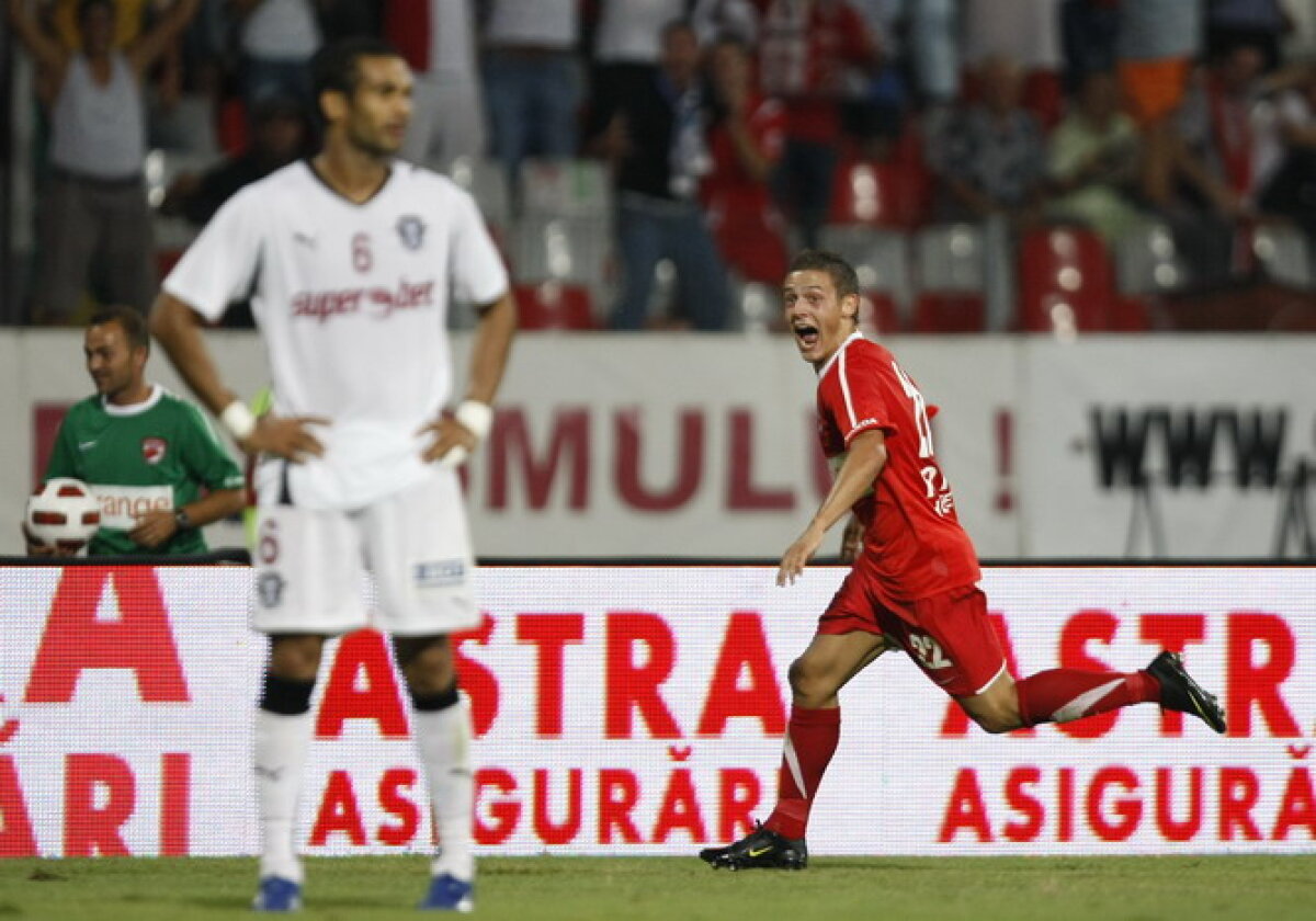 Supergalerie foto » Derby-ul Dinamo - Rapid din ultimii 4 ani în imagini