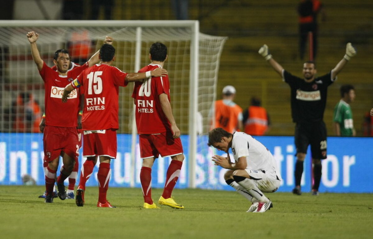 Supergalerie foto » Derby-ul Dinamo - Rapid din ultimii 4 ani în imagini