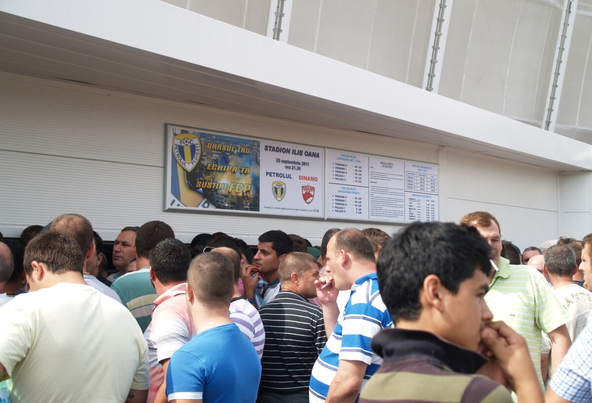 FOTO Euforie la Ploieşti » Suporterii Petrolului au luat cu asalt casele de bilete de la noul "Ilie Oană"