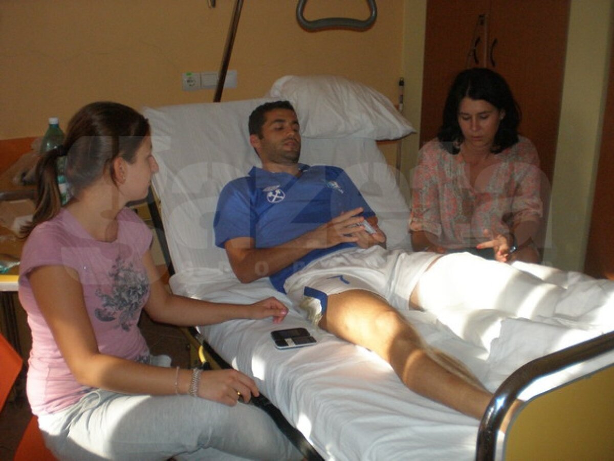 GALERIE FOTO » Băcilă zîmbeşte! Familia şi prietenii sînt "responsabili" pentru asta ;)