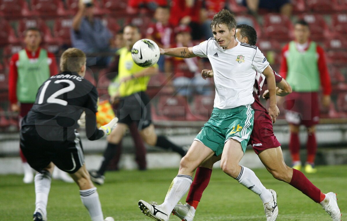Cadu şi Weldon au tranşat derby-ul provinciei » CFR Cluj - FC Vaslui 2-0