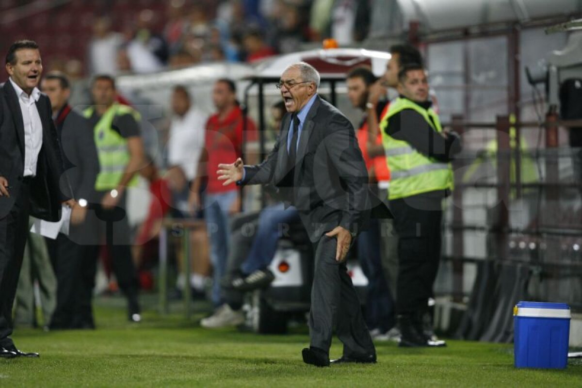 VIDEO şi FOTO Fotbal sau război? » 36 de copci pentru Beto!